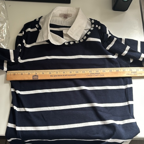 Ros & Ali Navy Blue Striped  Shirt with fun neckline sz M - Picture 3 of 6